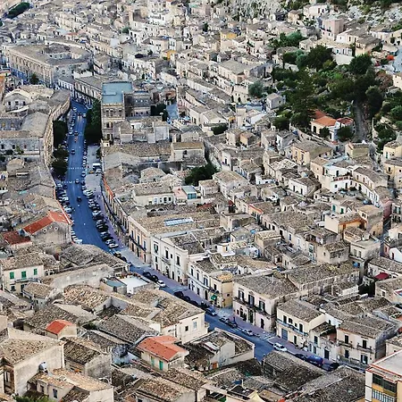 Emma * Modica